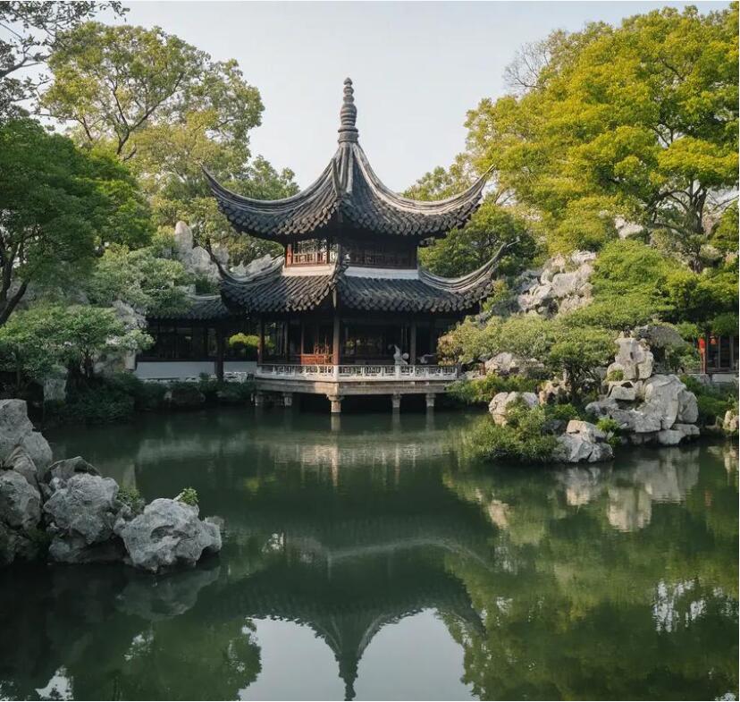 乌鲁木齐雨双房地产有限公司